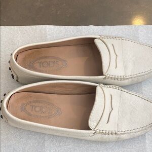 Tod's Off-White Leather Loafers